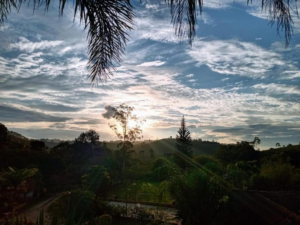 Hotel Fazenda Aldeia Do Vale Жакареи Экстерьер фото